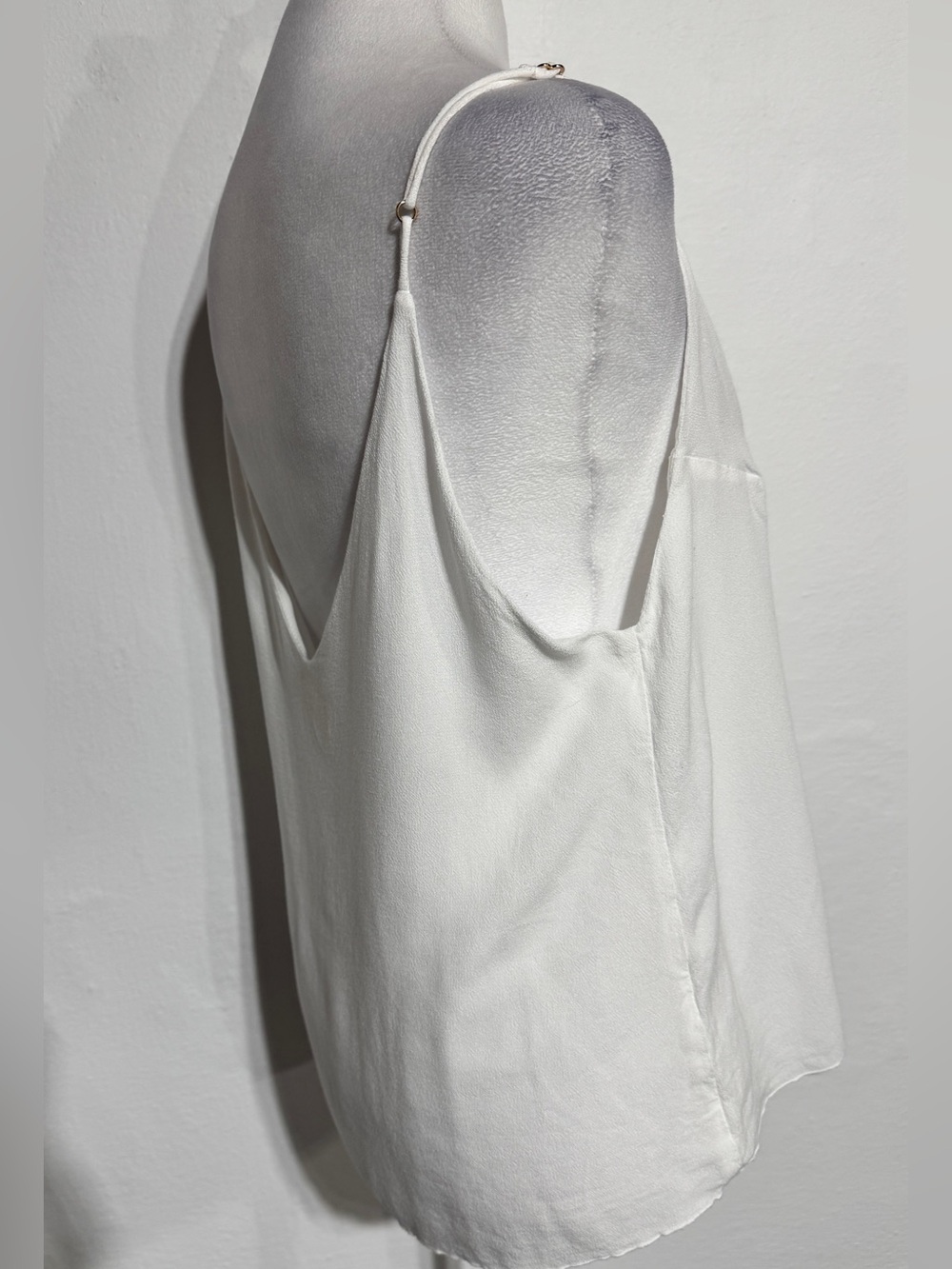 INDAH from Revolve Classic White V-Neck Spaghetti Strap Top M/L - Picture 3 of 7